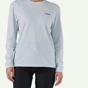 PATAGONIA Long Sleeve Crew Neck 100%Organic Cotton Tee White S P-6 Logo Tee